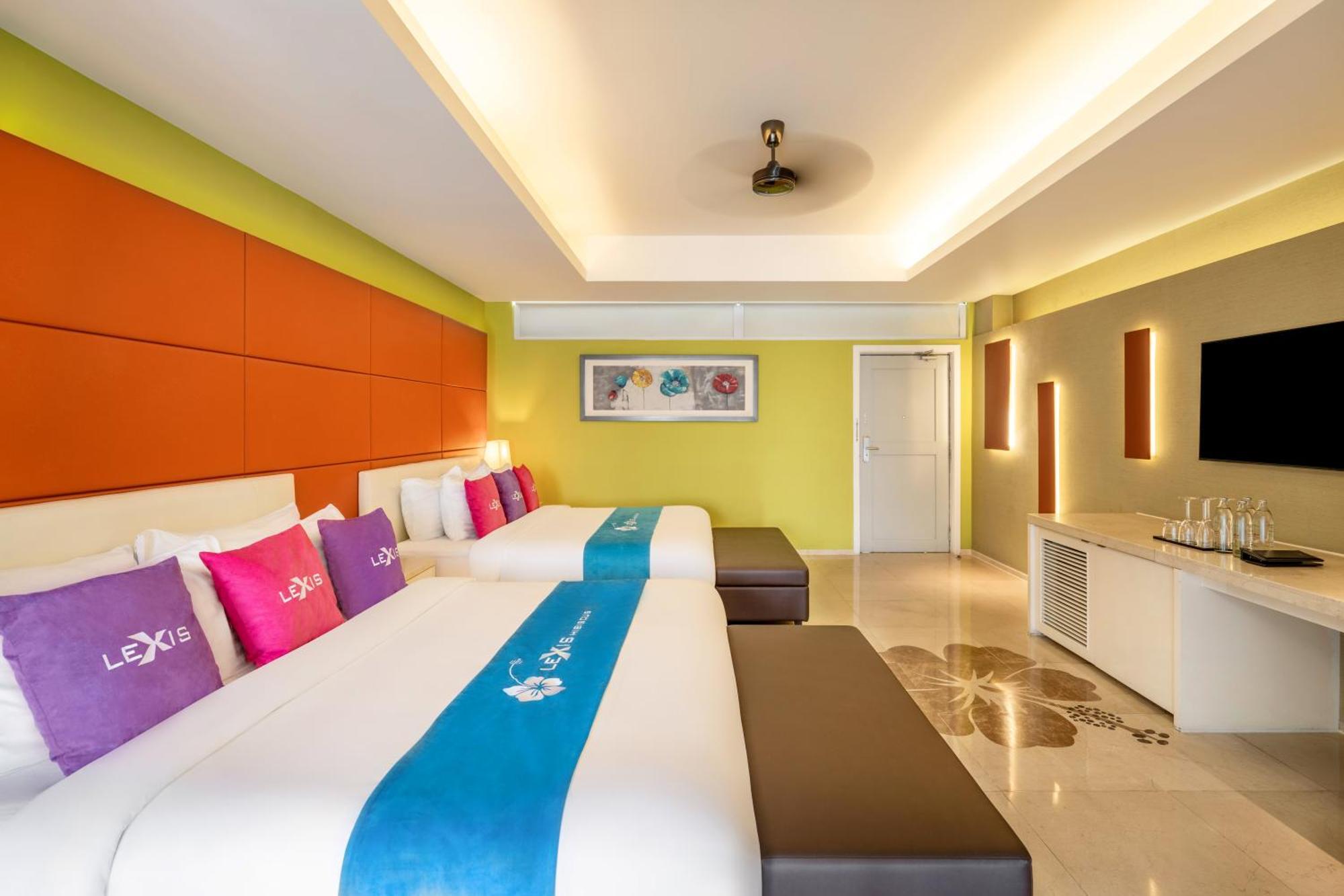 Hotel Lexis Hibiscus Port Dickson Esterno foto