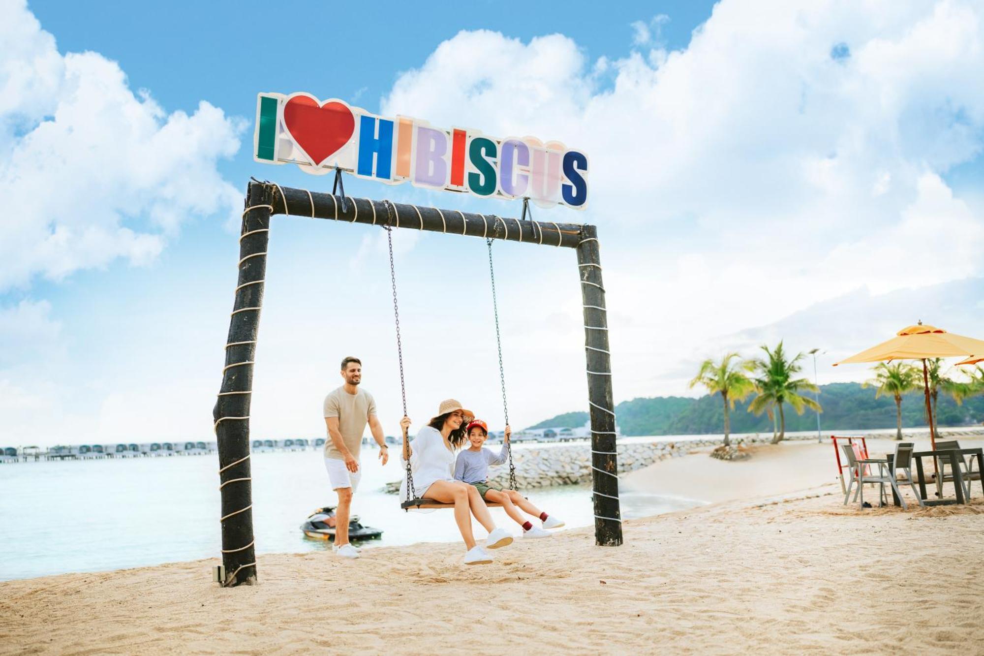 Hotel Lexis Hibiscus Port Dickson Esterno foto