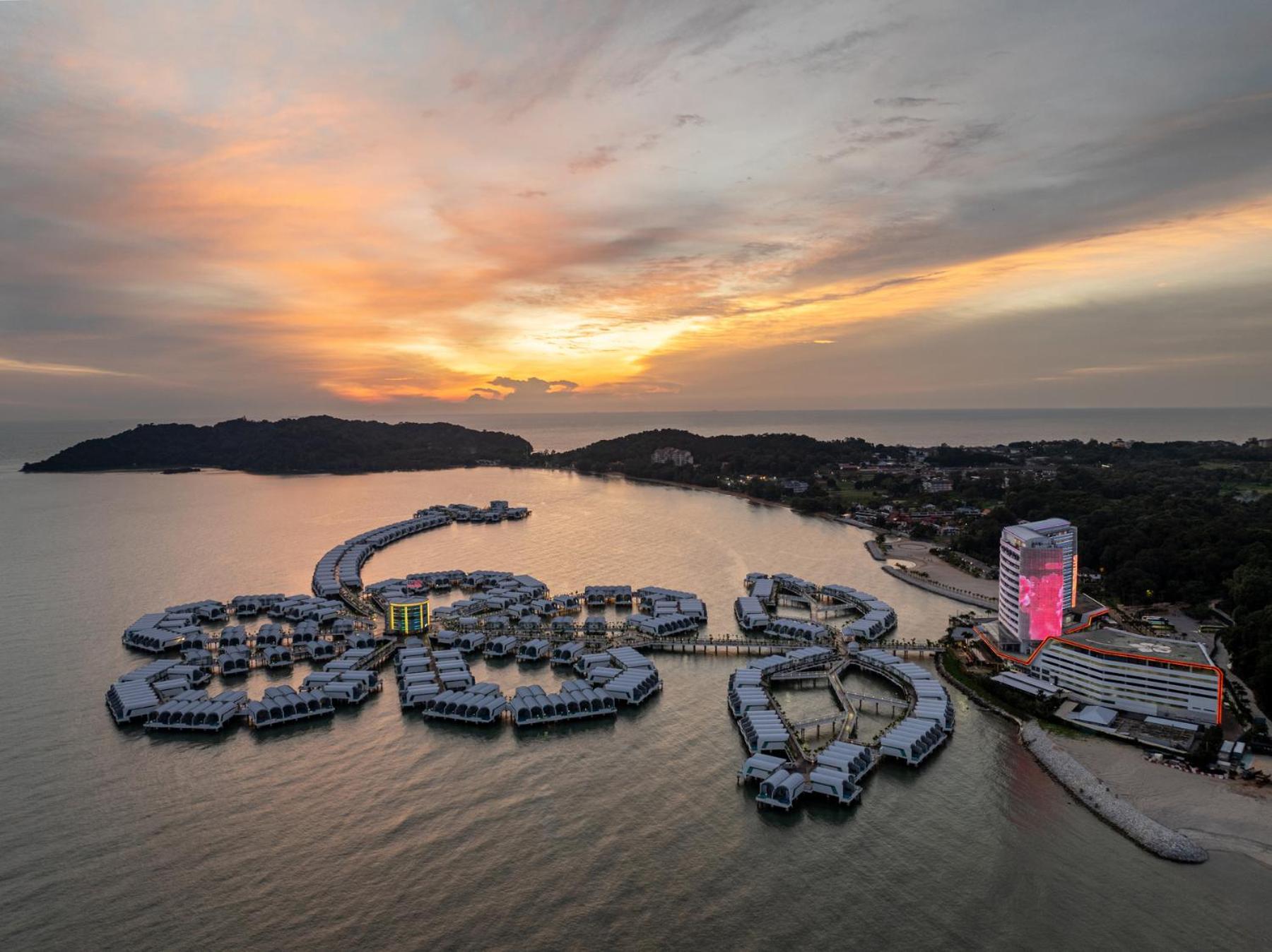 Hotel Lexis Hibiscus Port Dickson Esterno foto